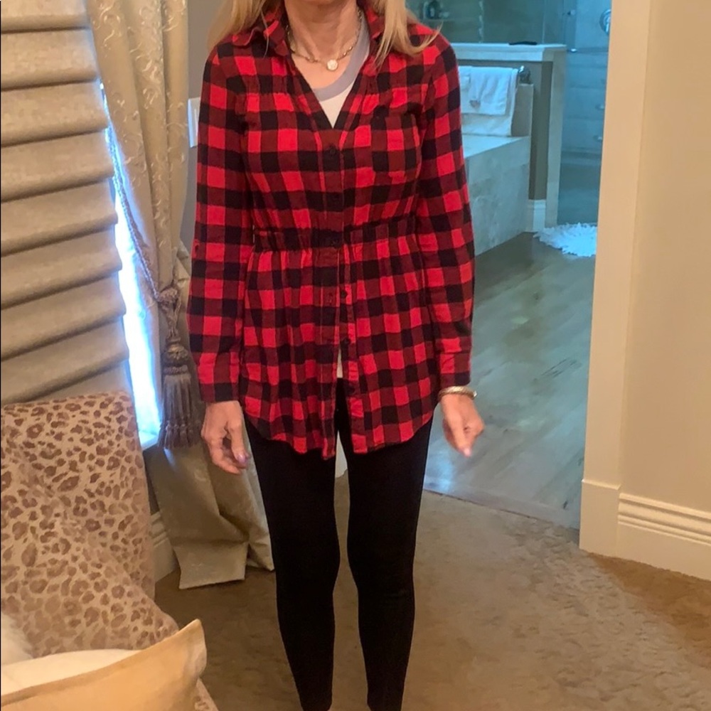 Flannel shirt with gathered waist